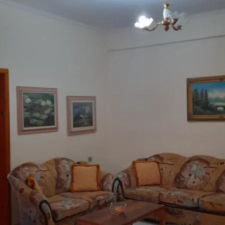 Deni's Vlorë